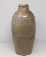 Load image into Gallery viewer, Guy Matsuda: Tall Vase