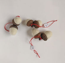 Load image into Gallery viewer, Helene Uprichard: Felted Acorns Ornament