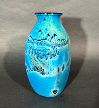 Load image into Gallery viewer, Josh Simpson Contemporary Glass: Blue New Mexico Vase