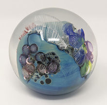 Load image into Gallery viewer, Josh Simpson Contemporary Glass: 3.0&quot; Inhabited Paperweight